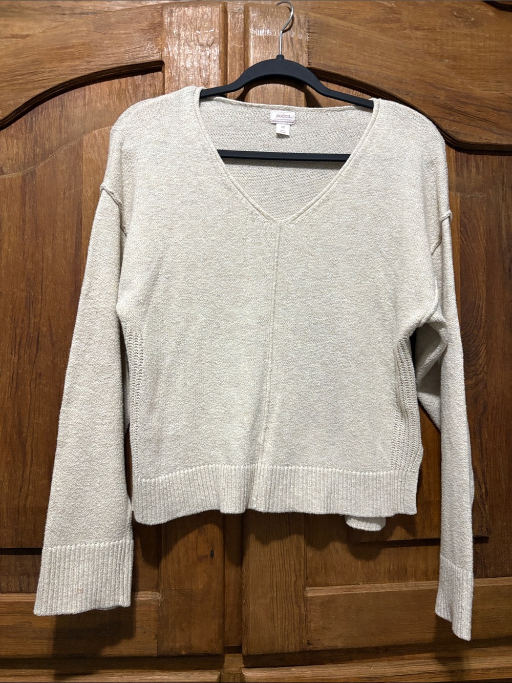 Auden Cream V-Neck Lightweight Pullover Sweater